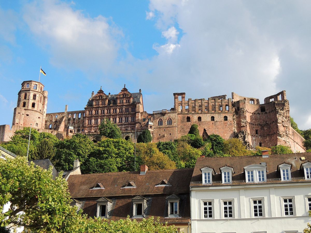 Heidelberger Schloss vom Karlsplatz aus